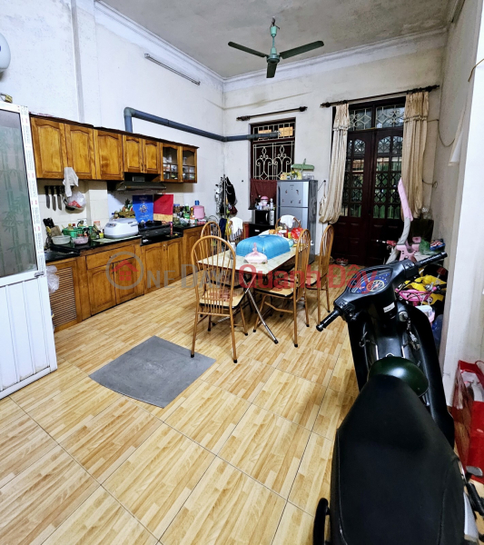 Property Search Vietnam | OneDay | Residential Sales Listings | House for sale on Lang Dong Da street, 65m, 4 floors, 4.5m frontage, alley near street, right around 7 billion, contact 0817606560