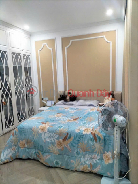 38 Khuc Thua Du, mini apartment, prime location, 2 balconies _0