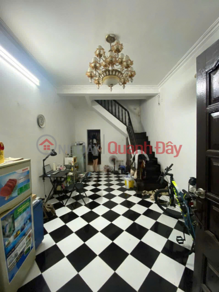 Apartment for rent on Minh Khai street, 90m2, 3 bedrooms, 7.5 million for students, family Rental Listings