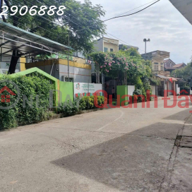 I am the owner selling urgently a plot of land in Xuan Sen village, only 100m from the Ho Chi Minh Highway. _0