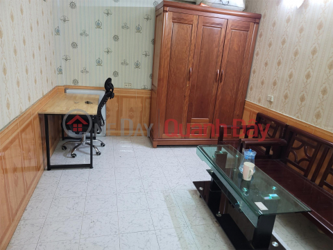 OWNER Needs to Sell Post Office Group Apartment Quickly in Lang Thuong, Dong Da, Hanoi _0