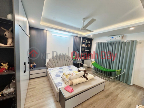 HOUSE FOR SALE IN TRAN CUNG LOT – 5 FLOORS – CAR PARKING AT DOOR – RARE ITEM – PRICE 7 BILLION _0