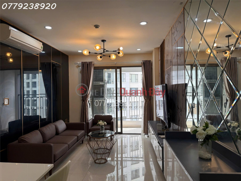 Apartment for rent at Saigon Royal Residence, 82m2, balcony with open view, 25 million VND\\/month (negotiable). Rental Listings