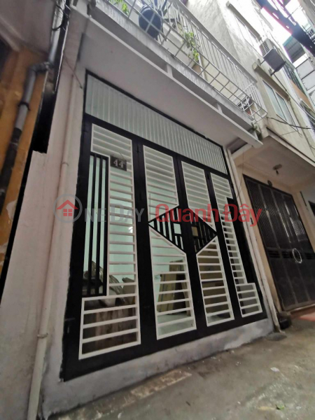 SUPER PRODUCT NEAR CARS - WINDY WEST LAKE - BREEZE IN FRONT AND BACK, ENDLESS AMENITIES - 50M TO LAC LONG STREET Sales Listings