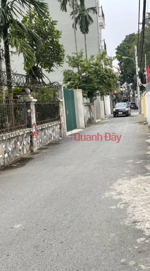 House for sale in lane 604 Ngoc Thuy, subdivision, civilized, 50m2 garage, elevator. Contact 0936123469 _0