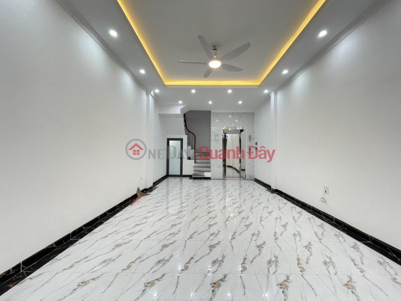 Bán Nhà Tập Thể - Phương Mai, Đống Đa 60m2, Giá 1.98 Tỷ,Ở Luôn Niêm yết bán