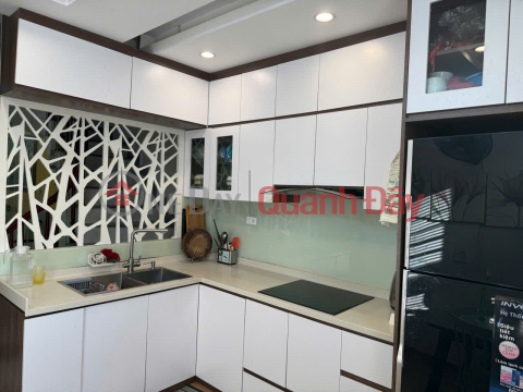 Cho thuê nhà nguyên căn ngõ 42 Thịnh Liệt, 40m² x 5 tầng, 3 ngủ, 3 WC.12 triệu. _0