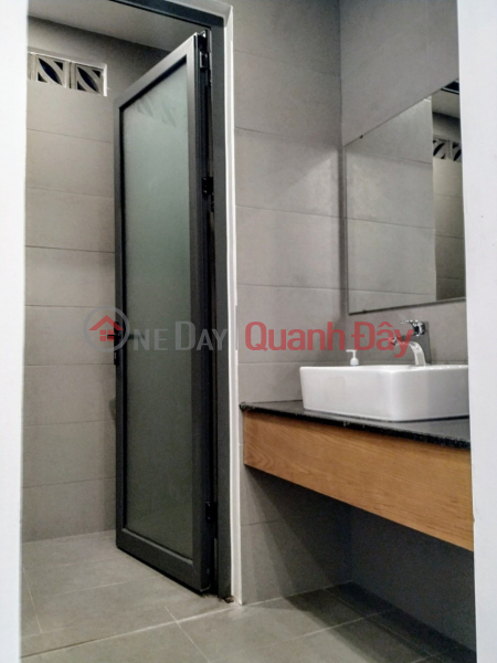 2 bedroom apartment for rent, 70m2, frontage on Phan Chau Trinh street - Hai Chau Rental Listings