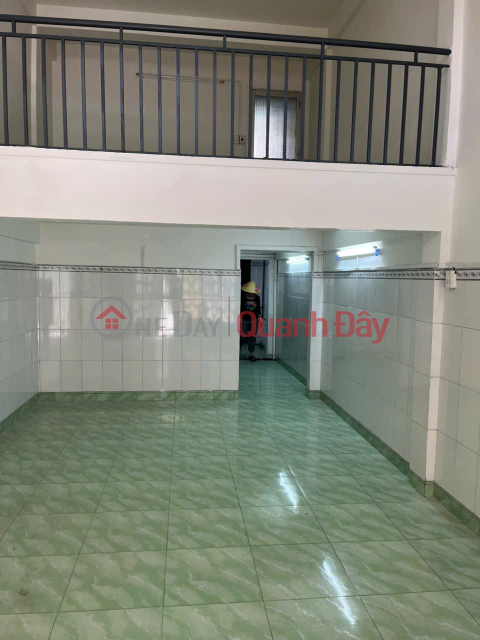 CHO THUÊ NHÀ 1 TRỆT 1 LỬNG 1 LẦU SÂN THƯỢNG 100M2 – MẶT TIỀN SỐ 15 CA VĂN THỈNH, P.11, Q.TÂN BÌNH _0