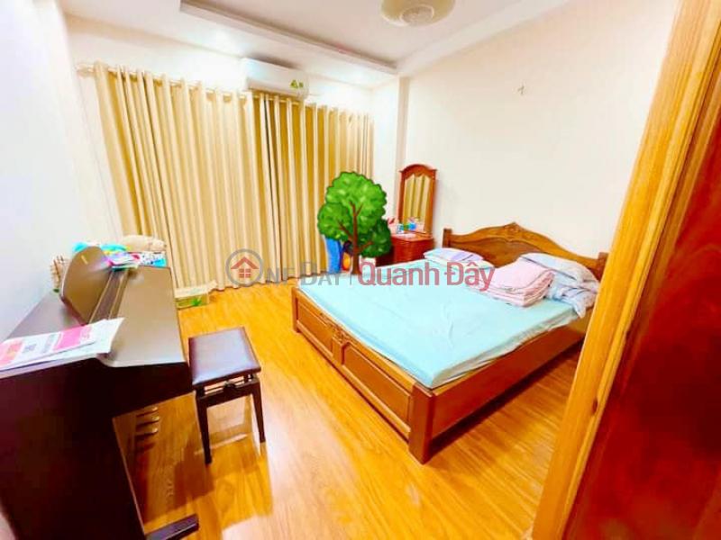 đ 5.85 Billion | GIANG VAN MINH STREET BA DINH DISTRICT HANOI - Area: 32M2 6 FLOORS 3 BEDROOM MT: 3.8M PRICE: 5.85 BILLION FUN FULLY FURNISHED.