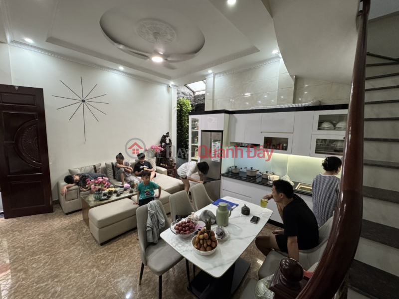 Giải Phóng 49m 5 tầng chỉ 9,5 tỷ, sát phố, sống chất, thoáng mát Niêm yết bán