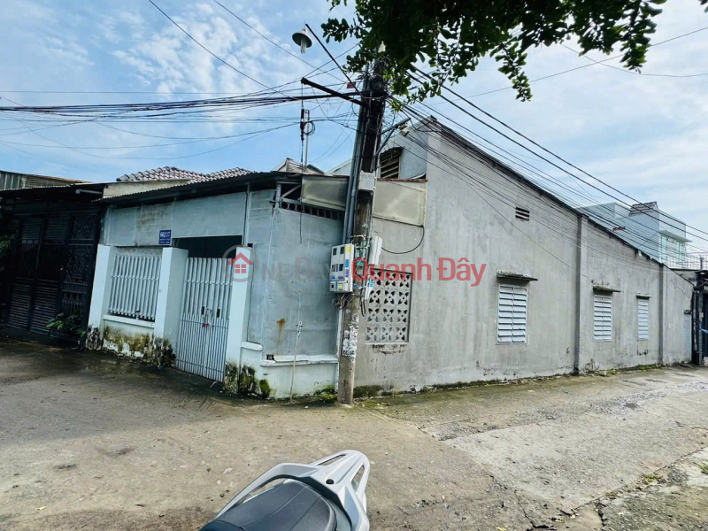 Corner house for sale, 2 frontages, south, west, near Tan Phong intersection, after fire prevention only 2 billion 880 Sales Listings