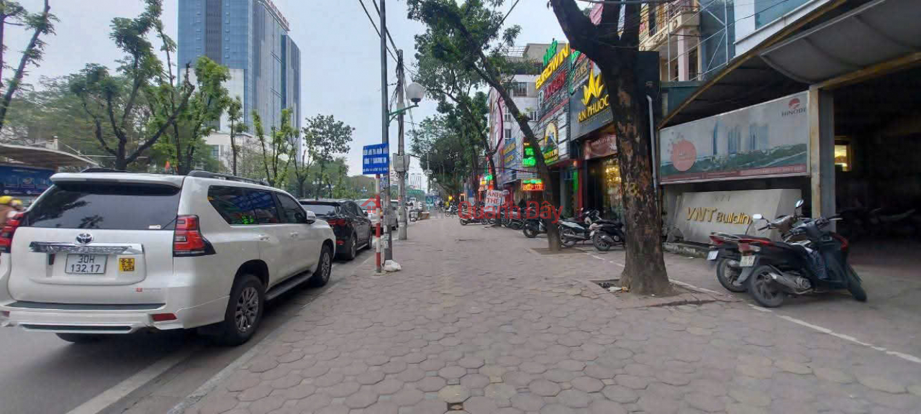 VIP...MP Hoàng Quốc Việt Cầu Giấy thang máy vỉ hè oto KD 90ty 193m x7t Niêm yết bán