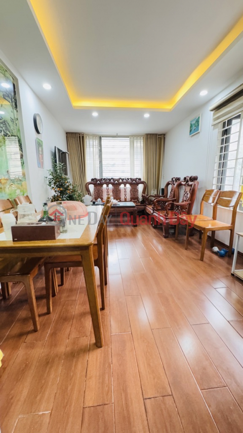 Hoàng Đạo Thành, lô góc 6 tầng xe tải tránh, kinh doanh sầm uất, thông tứ phia _0