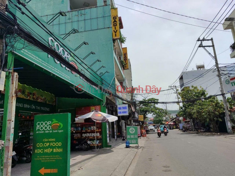 Nóng hổi nhà 4 tang ngay Phạm Văn Đồng xe hơi đậu trước cửa giá chỉ 5,6 tỷ. Niêm yết bán