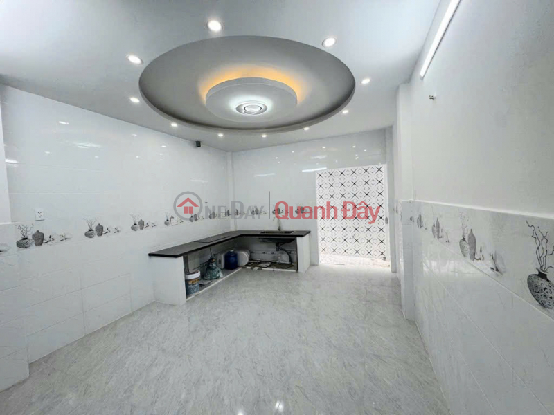 đ 6.2 Billion, House for Sale in Car Alley on Tran Thu Do Street, Tan Phu, Area 4x15m, 3 Floors, 4 Bedrooms, 4 Bathrooms.