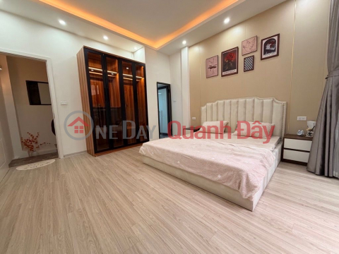 bán nhà ngọc khánh 30m x4 tầng 9,15 tỷ ngõ 3 gác,cách phố 60m,full nội thất _0