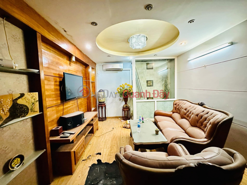 Townhouse for sale in Phao Dai Lang - Dong Da, 45m2, 5 floors, ready to move in, SHOCKING price 10.5 billion Sales Listings
