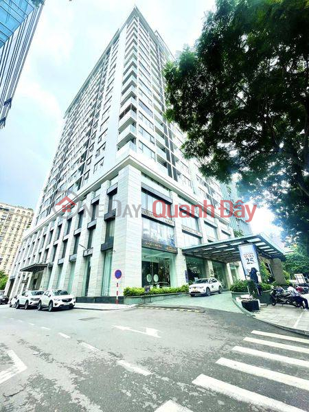 Apartment for sale 105m, 3 bedrooms at Hoang Cau Skyline building, 36 Hoang Cau, Dong Da Rental Listings