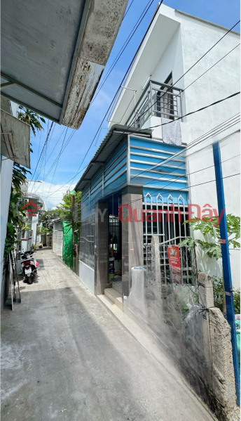 BÁN NHÀ ĐẸP TTTP 2 TẦNG MÊ ĐÚC KIÊN CỐ HẺM HƯƠNG LÔ NGỌC HIỆP P.TÂY NHA TRANG GIÁ 2ty590 Niêm yết bán