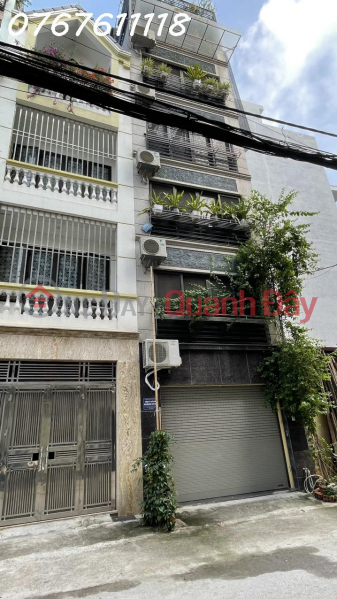 Selling house divided by CB Nguyen Van Cu at Chuong Duong bridge with garage, 105m*5T, 16 billion Sales Listings