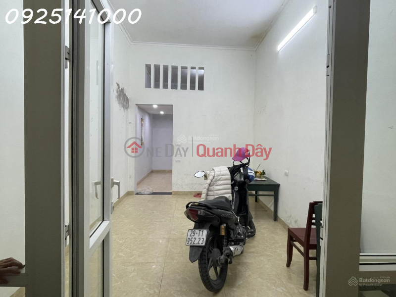 Cho thuê nhà riêng 2 tầng tại phố Khâm Thiên, Phường Văn Miếu - Quốc Tử Giám, Đống Đa, HN, Việt Nam, Cho thuê | đ 10 triệu/ tháng