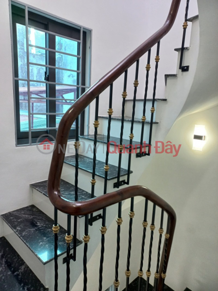 Van Chuong Dong Da private house for sale 23m 4 floors 3 bedrooms near the street right now only 2.99 billion contact 0817606560 Sales Listings