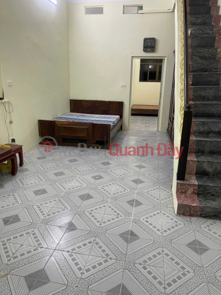 đ 12 Million/ month, Whole house for rent in O Cho Dua area, 48m² × 3 floors, 3 bedrooms, 3 bathrooms, 12 million online business