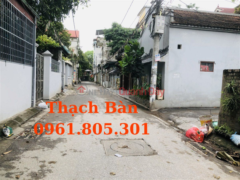 Thach Ban more than 3 billion 40m2 new house for Long Bien family in Hanoi. Sales Listings