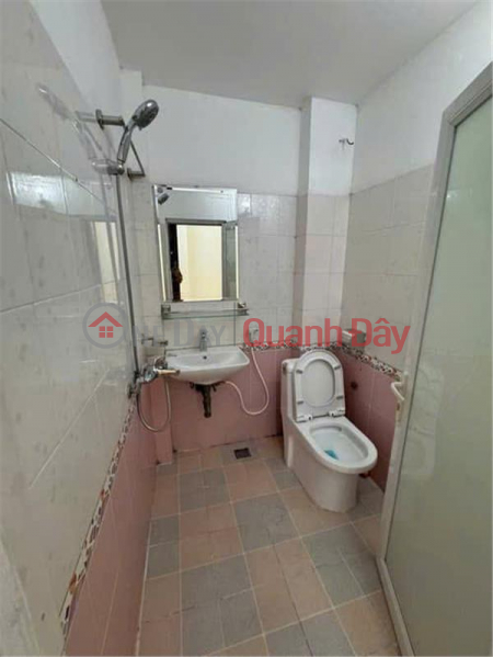 đ 12 tỷ, Bán Nhà đường Vương Thừa Vũ, Thanh Xuân, Hà Nội. DT 42m2 xây 5 tầng, mặt tiền 5,8 mét. Giá Chào 12 tỷ có