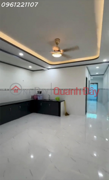 Moved to sell cheap houses in Thanh Phu with separate residential books Sales Listings