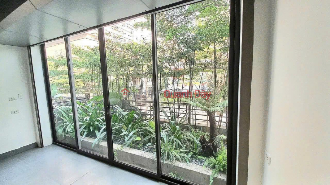 BÁN MẶT PHỐ LẠC LONG QUÂN, KINH DOANH, MT RỘNG 8M, VỈA HÈ ĐÁ BÓNG 143M CHỈ 63 TỶ Việt Nam | Bán | đ 637 tỷ
