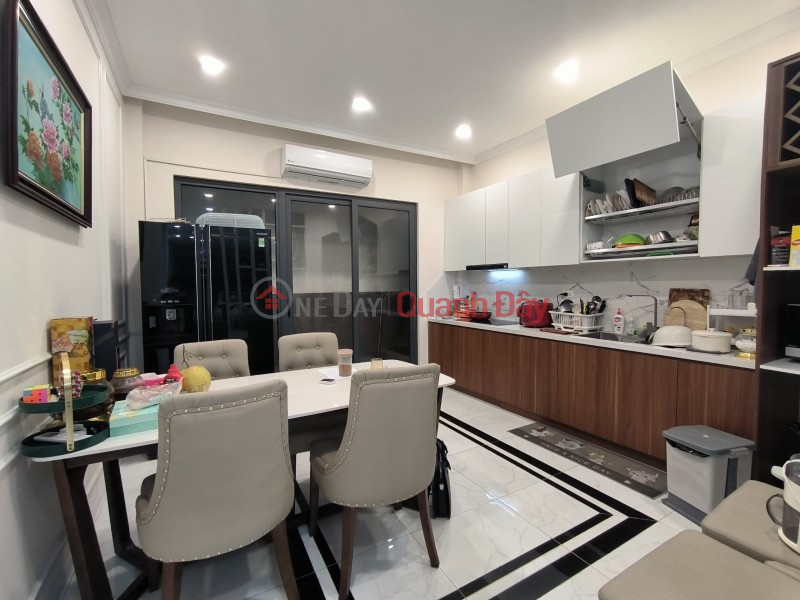 NGUYEN VAN CU BEAUTIFUL HOUSE - FULL FURNITURE - DIVISION - AVOIDED CARS - 7-SEATER GARAGE - GIA THUY CENTER Sales Listings
