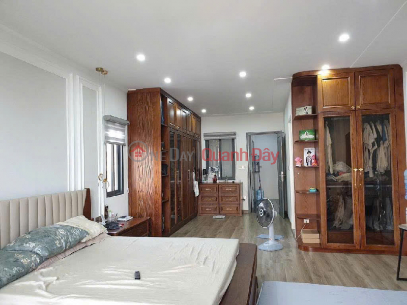 Bán nhà phân lô Huỳnh Thúc Kháng - Sổ đỏ 80m 5 tầng - Vỉa hè rộng, 2 mặt ngõ - Kinh doanh, Việt Nam, Bán đ 36,95 tỷ