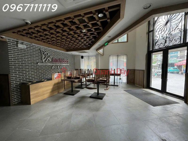 Business premises for rent Ton Duc Thang, Dong Da, 120m2, 6m frontage, 33 million\\/month Vietnam | Rental đ 33 Million/ month