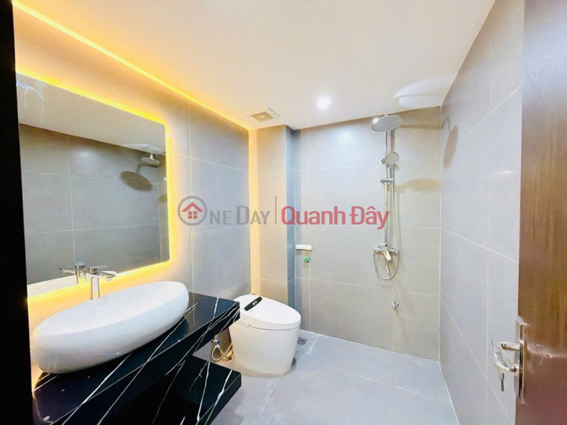 đ 26 Billion, HOUSE FOR SALE IN TAY HO – SIDEWALK – CARS CAN AVOID – BUSINESS – NICE FOR RESIDENCE – PERMANENTLY AIRY STREET VIEW