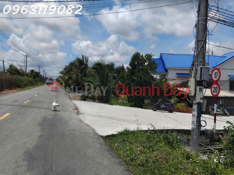 Selling a 2,794m2 plot of land (2.15 billion VND),own the land immediately, can be converted to residential land. _0