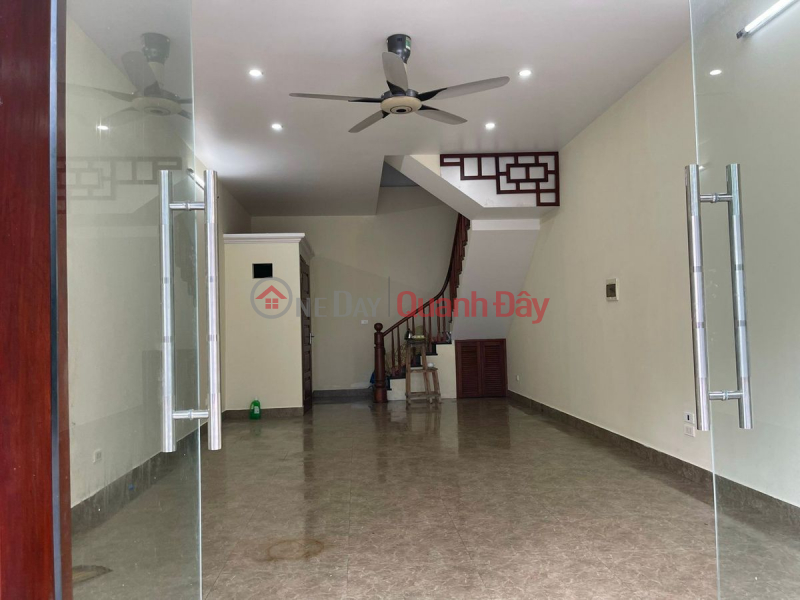 Cổ Linh Nhà đẹp ở ngay 46m2, 5 tầng, mặt tiền 5m,14 tỷ Long Biên. Vài bước ra phố, ô tô vào nhà., Việt Nam | Bán đ 14 tỷ