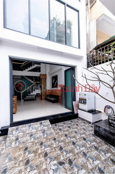 Front house on Phan Tay Ho street, 5 floors x 53m2, crowded residential area, full facilities around, price 12.2 billion Sales Listings