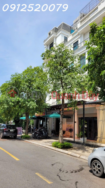 Owner needs to rent out the entire Shophouse with 2 frontages Rental Listings