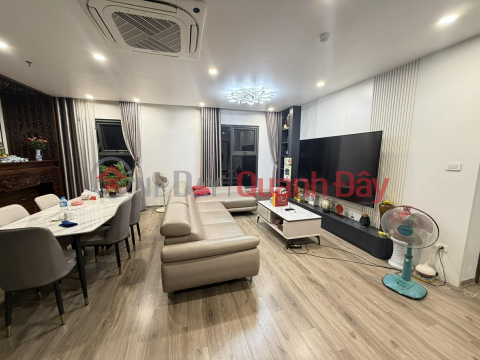 Chính chủ cần bán căn chung cư 121,5 m2 Blue Star - Gia Lâm, giá 9.8 tỷ, LH 0985865658 _0