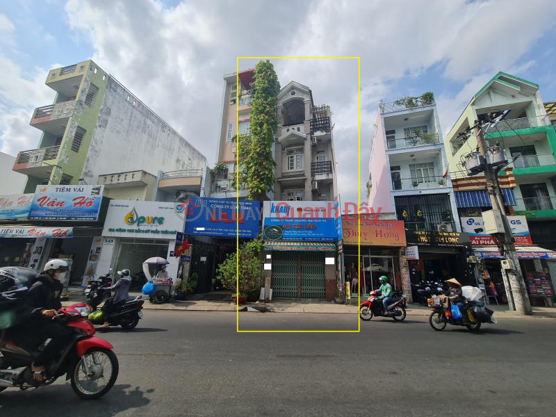 Property Search Vietnam | OneDay | Residential | Rental Listings | House for rent in front of Vuon Lai, 92m2, 3 ST floors, 28 Trieu - bustling area