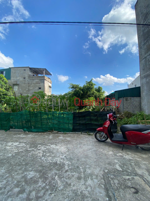 I need to sell a 55m2 plot, Phu Xuan, car-accessible road in all directions, price only 12xx, negotiable _0