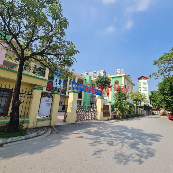 Property Search Vietnam | OneDay | Nhà ở, Niêm yết bán, Đất trục chính khu dân cư tại Đông Dư, Gia Lâm. 50m2, mt rộng. Nhỉnh 4 tỷ. Lh 0989894845