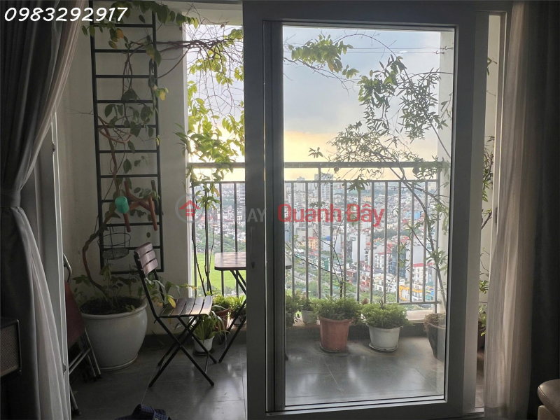 đ 16 Million/ month Apartment for rent 101 m2; 3 bedrooms; 2 bathrooms; fully furnished. Car slot available; super nice view. Swimming pool; gym;