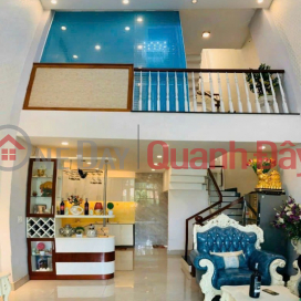 Owner rents out entire house with 4 bedrooms on Pham Van Chieu street, 17 million _0