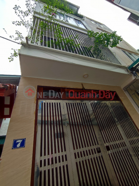 Bán nhà Quan Hoa: Sổ đỏ,31.5m2-3 phòng ngủ, ngõ nông, ở ngay. Giá: 3.16 tỷ Niêm yết bán