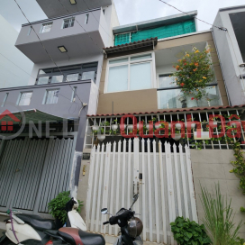 House for sale in District 7 Lam Van Ben 40m2 3 floors 3 bedrooms Tan Thuan Tay only 4.6 billion _0