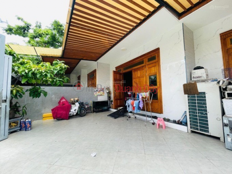 Selling 3 Floors La Xuan Oai Tang Nhon Phu A, 3 Floors, 5 Bedrooms, Oto Yard, NEW HOUSE TO LIVE IN NOW Sales Listings