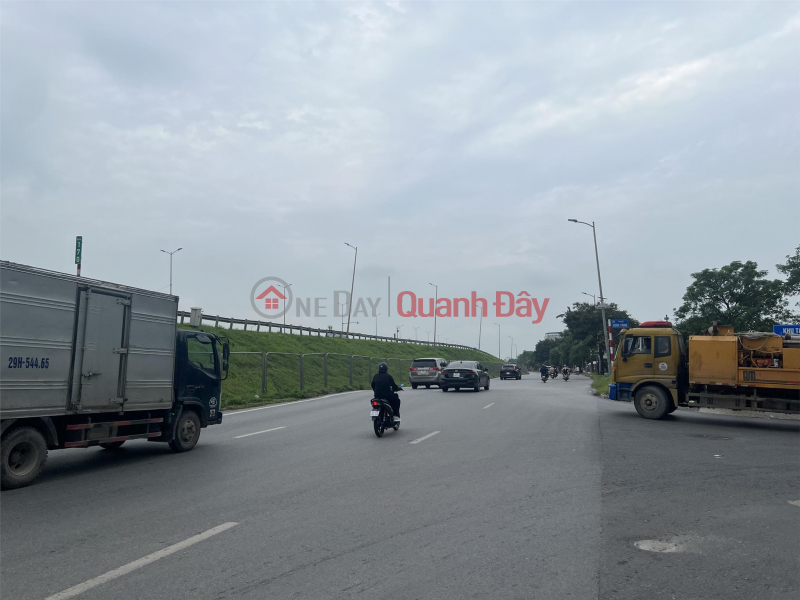 Property Search Vietnam | OneDay | Residential, Sales Listings, House for sale in the North's largest Seafood Wholesale Market Center, Hung Phuc Street, Yen So, Hoang Mai, parked car, 40m2,